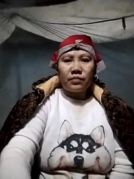 Snapshot of LeoPet2x chatting on January 10, 6:09 pm LeoPet2x online show from January 10, 6:09 pm