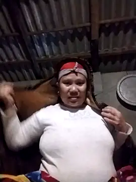 Snapshot of LeoPet2x chatting on January 14, 4:12 pm LeoPet2x online show from January 14, 4:12 pm