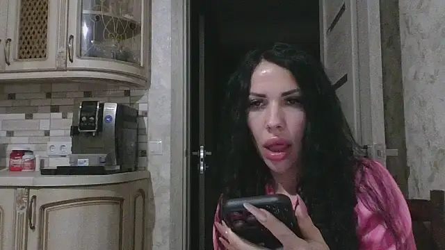 Snapshot of Sweet_little_gir chatting on December 15, 4:28 am Sweet little gir online show from December 15, 4:28 am