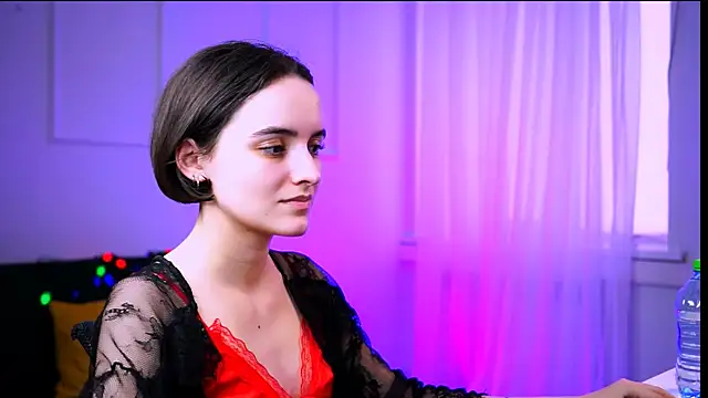 KateWillows online show from February 20, 6:26 am