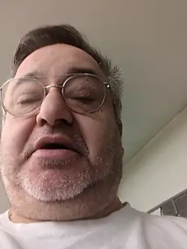 Snapshot of piccionetestardo chatting on November 29, 11:35 am piccionetestardo online show from November 29, 11:35 am