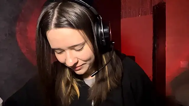 AngeliqueSulima online show from January 8, 2:08 pm