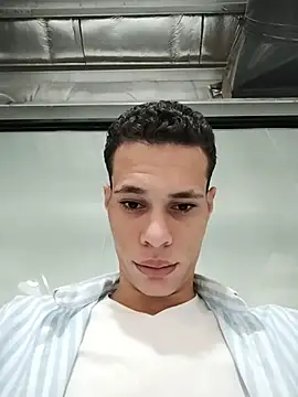 Snapshot of Garra55555 chatting on November 30, 9:13 am Garra55555 online show from November 30, 9:13 am