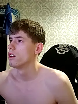 FreeRich online show from December 3, 1:35 am