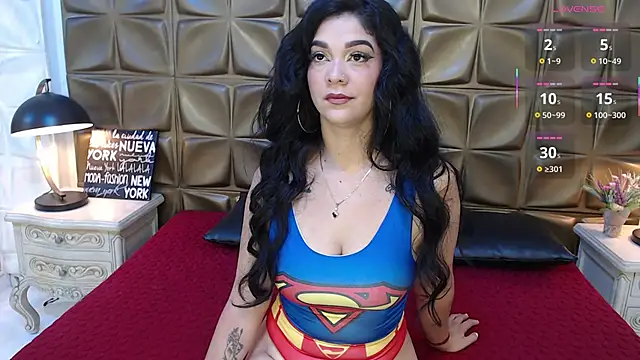 Snapshot of MarianaMontezz chatting on December 17, 12:00 pm MarianaMontezz online show from December 17, 12:00 pm