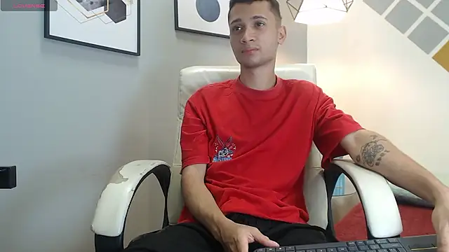 LucassSmith11 online show from February 9, 6:56 pm