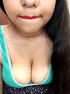 RESHMA01 online show from April 2, 6:38 pm