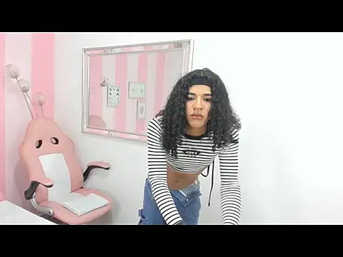 Amaia Monroe online show from December 16, 5:12 am