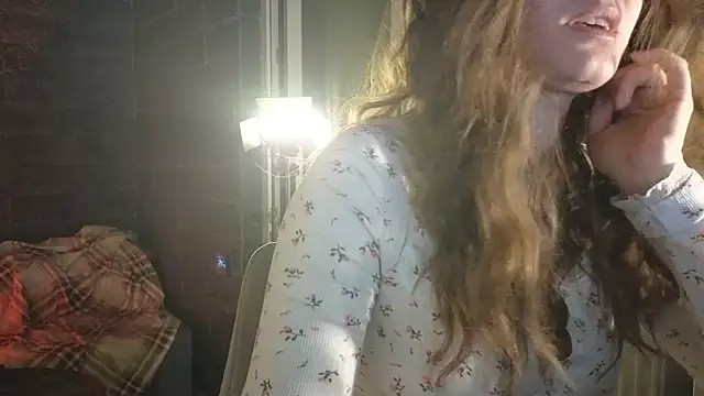 Snapshot of Gracie_Go chatting on December 14, 10:36 pm Gracie Go online show from December 14, 10:36 pm