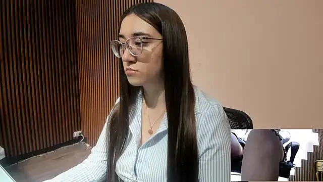 SwettieSammy online show from April 13, 12:21 pm