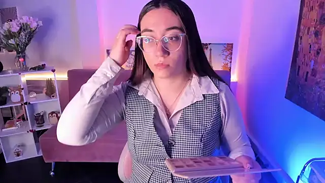 SwettieSammy online show from April 15, 2:02 pm