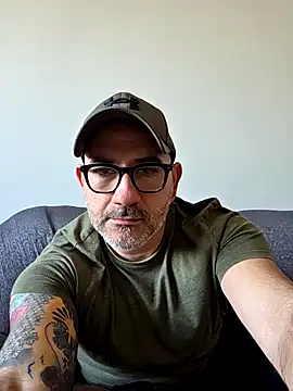 Aresal84 online show from December 1, 12:32 pm