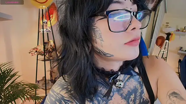 AryRousse online show from April 7, 3:18 am