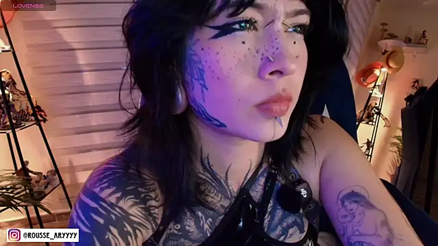 AryRousse online show from April 18, 4:49 am