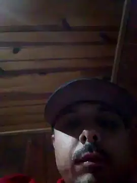 Snapshot of joshm6748 chatting on July 23, 4:43 am joshm6748 online show from July 23, 4:43 am