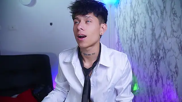 Jake beach  online show from December 2, 1:22 am