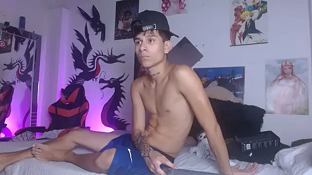 Snapshot of Jake_beach_ chatting on May 15, 12:06 am Jake beach online show from May 15, 12:06 am