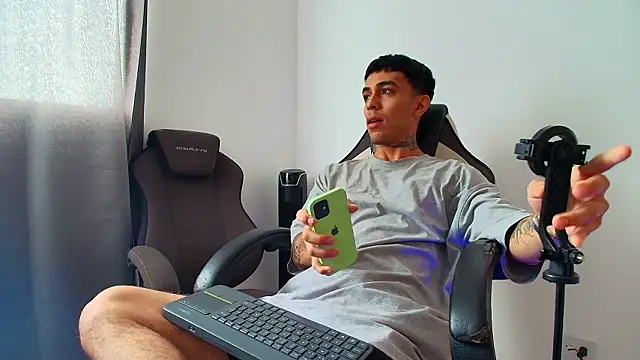 liorvante online show from February 1, 4:05 pm