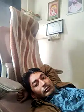 Snapshot of TwinklyBasket897 chatting on November 29, 7:00 am TwinklyBasket897 online show from November 29, 7:00 am