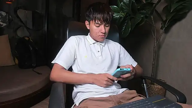 isaac grimm online show from February 20, 2:52 am