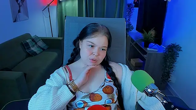 Snapshot of MartishaAddams chatting on January 8, 7:10 am MartishaAddams online show from January 8, 7:10 am