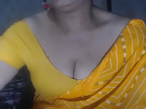 Hotronita123 online show from December 18, 5:35 am