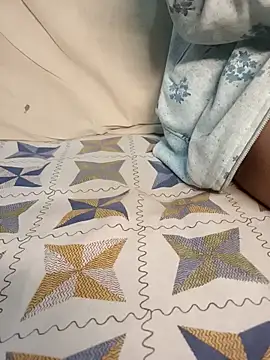 Snapshot of DIKLOOVERR chatting on December 22, 11:57 pm DIKLOOVERR online show from December 22, 11:57 pm