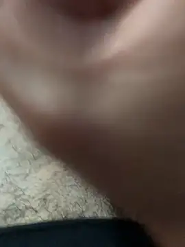 Snapshot of AZ38944 chatting on December 21, 1:40 pm AZ38944 online show from December 21, 1:40 pm