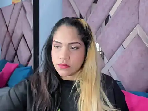 Faehlis   online show from December 22, 4:20 am