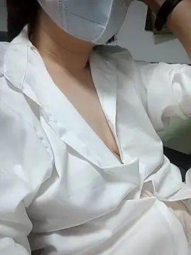 miniiceyya online show from February 11, 4:56 pm