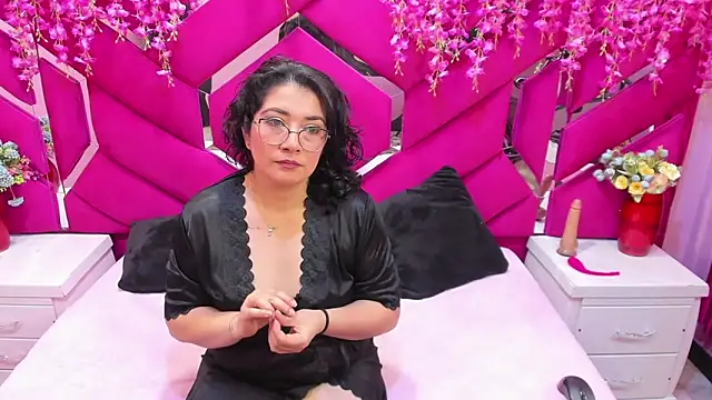 Alexa Sanz online show from December 5, 7:32 pm