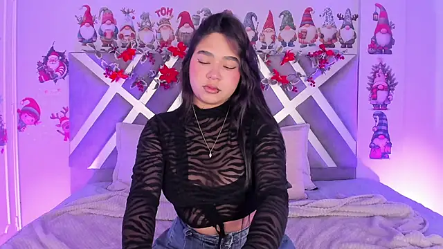 Mylarossi online show from December 17, 2:12 pm