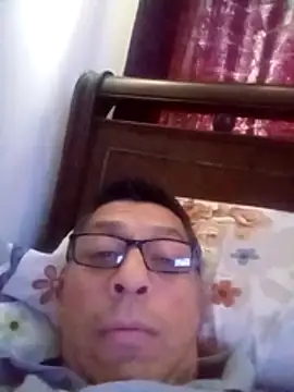 Snapshot of JRAdams23 chatting on December 13, 8:36 pm JRAdams23 online show from December 13, 8:36 pm