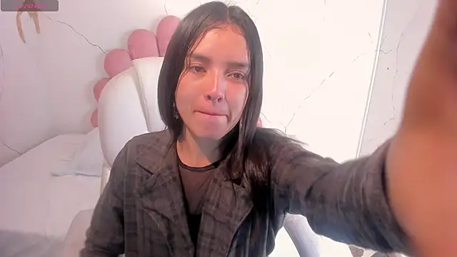 Cherrybombs  online show from February 18, 12:23 pm