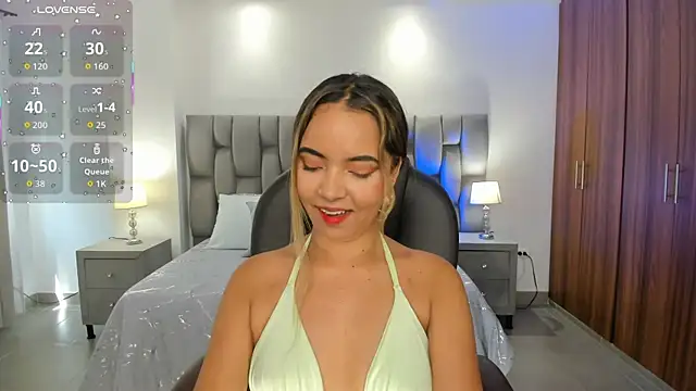 alana martiins online show from March 30, 7:26 pm