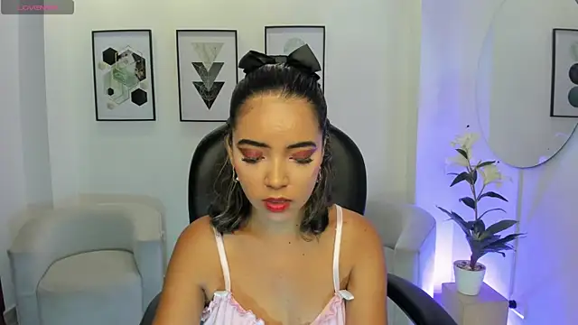 alana martiins online show from April 10, 7:07 pm