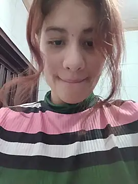 Snapshot of dakota021 chatting on December 20, 7:32 pm dakota021 online show from December 20, 7:32 pm