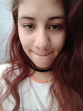 Snapshot of dakota021 chatting on January 5, 6:11 pm dakota021 online show from January 5, 6:11 pm