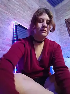 Snapshot of dakota021 chatting on February 13, 9:33 pm dakota021 online show from February 13, 9:33 pm