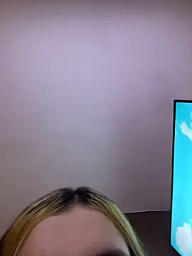 kira velour online show from December 20, 11:56 pm