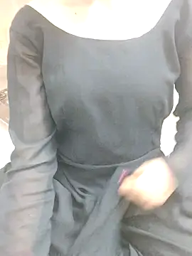 Sizzling Quinn online show from April 8, 2:39 pm