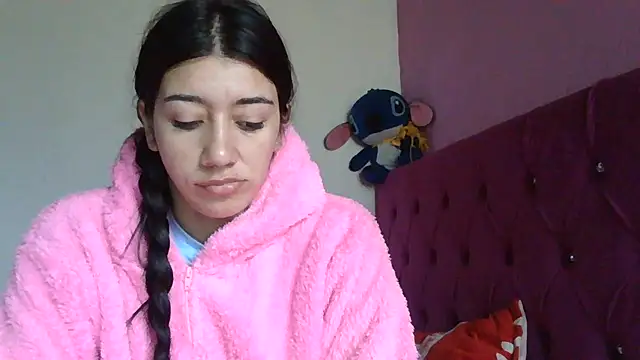 TaylorLove- online show from January 15, 12:10 pm