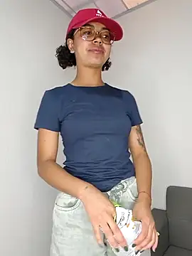   VioletaHeaven   online show from February 14, 10:06 pm