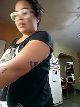 Lindalatina2001 online show from March 29, 10:48 am