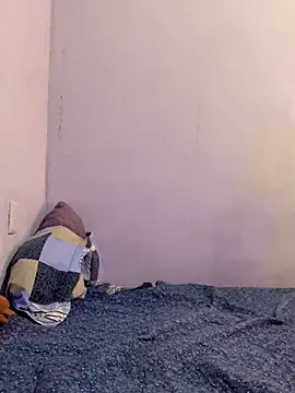 Snapshot of Arely-L1 chatting on February 7, 6:44 pm Arely-L1 online show from February 7, 6:44 pm