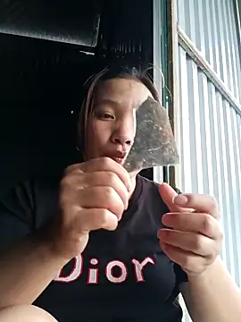 Evelyn-n online show from March 26, 4:51 am