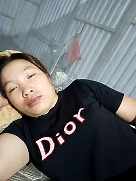 Evelyn-n online show from April 2, 5:32 pm