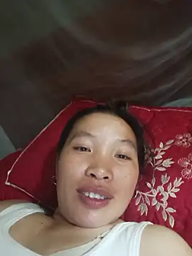 Snapshot of Evelyn-n chatting on July 9, 1:48 pm Evelyn-n online show from July 9, 1:48 pm