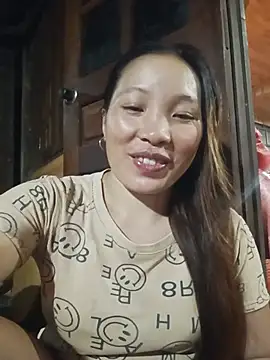 Snapshot of Evelyn-n chatting on July 18, 1:26 pm Evelyn-n online show from July 18, 1:26 pm