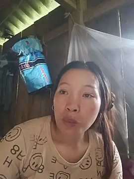 Snapshot of Evelyn-n chatting on July 19, 3:43 am Evelyn-n online show from July 19, 3:43 am